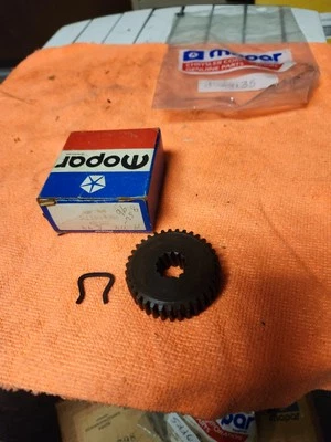 Paquete de piñón y anillo de eje de motor de arranque Plymouth Dodge 1959-1976 2275557 nuevo en stock Foto 1 de 4