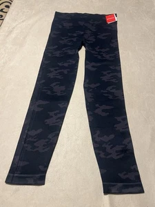 #7569. SPANX Damen Kompressionsleggings breiter Bund schwarz Camouflage. Größe L Neu mit Etikett - Bild 1 von 5
