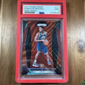 Panini Prizm Ruby Wave #117 2017-18 Donovan Mitchell RC PSA 9 novato como nuevo - Imagen 1 de 2