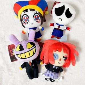 The Amazing Digital Circus Plüschpuppe Schuluniform Ver. Komplettsatz 4 Stück NEU - Bild 1 von 2