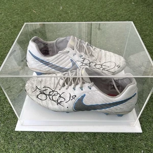 Marcus Bontempelli Matchworn Signed Football Boots 2019 Western Bulldogs AFL - Picture 1 of 7