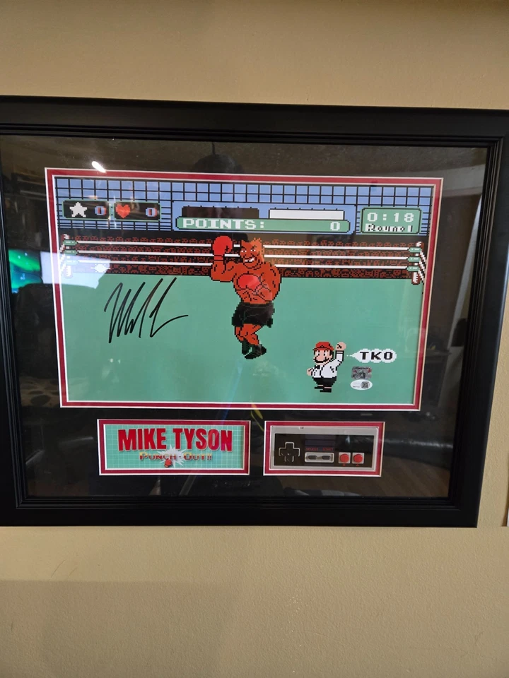 FOTO 8X10 AUTOGRAFIADA DE MIKE TYSON CON CERTIFICADO DE AUTENTICIDAD PUNCH OUT NINTENDO Foto 1 de 1