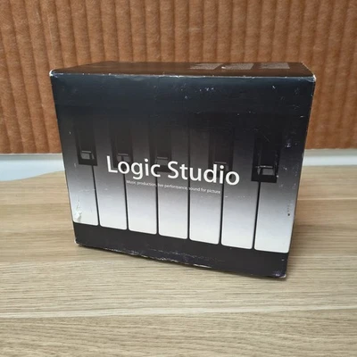 Apple Logic Studio Logic Pro 8 Retail Box Including DVDs Manuals Serial Number - Image 1 of 4