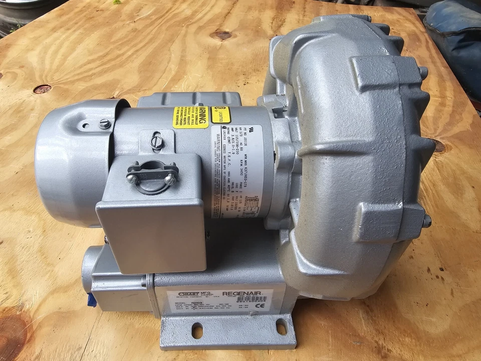 Soplador Regenerativo Gast R2103 110V/220V 1/3 - 1/2 CV, 1 fase Foto 1 de 3
