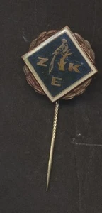 DDR  Abzeichen  Anstecknadel  ZKE mit Kanarienvogel - Picture 1 of 1