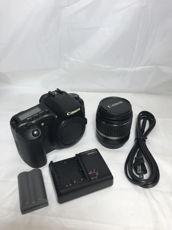Canon EOS 20D 8.2MP Digital SLR Camera + EF-S 18-55mm f/3.5-5.6 Lens (9442A012) - Image 1 of 1