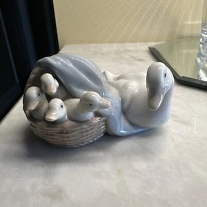 Lladro Muttergans mit Gänsen im Korb Figur Porzellan Spanien, Excel - Bild 1 von 5