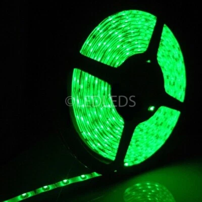 300 LED 3528 STRIP STRISCIA 5m 12V BIANCO impermeabile luce VERDE auto moto - Immagine 1 di 3
