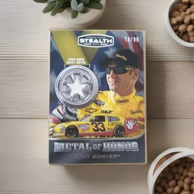 Press Pass Stealth - Metal of Honor  Carl Edwards #MH-CE Silver Star /99 (MEM) - Image 1 of 2