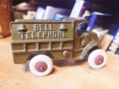 NICE VINTAGE HUBLEY CAST IRON 1920'S  MACK BELL TELEPHONE TRUCK #2 - Image 1 of 4