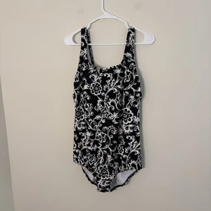 Lands End Damen-Badeanzug Übergröße schwarz weiß 16L Einteiler gebraucht, in einwandfreiem Zustand - Bild 1 von 9