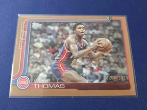 2025-26 Topps Flagship - Isiah Thomas #269 pistones paralelos de oro 200/2025 - Imagen 1 de 2