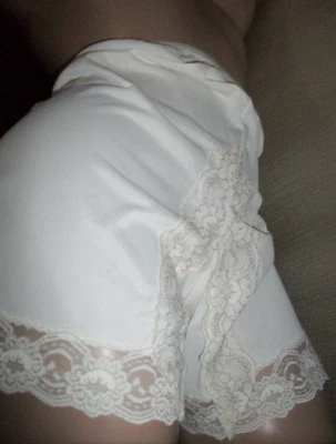 Vtg Olga Style Ivory Nylon Lace Knickers Panty Slip L - Image 1 of 4