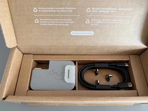 Microsoft Surface USB4 Dock Wired Black for Surface Pro & Surface Laptop - Afbeelding 1 van 3