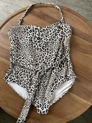 Size 22 F&F Leopard Print One Piece Swimming Costume - Image 1 of 3