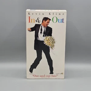 In & Out VHS Kevin Kline - Buy More Save More SEE DESCRIPTION - Imagen 1 de 4