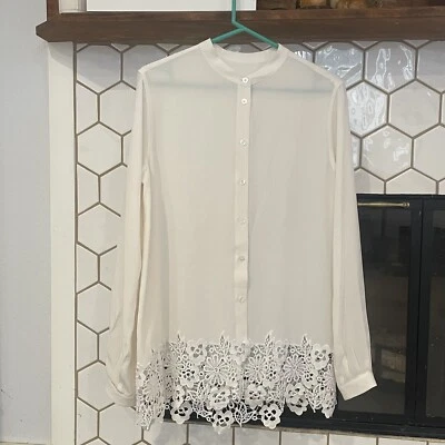 Equipo Mujer Top Mediano Blanco 100% Seda Entrepierna Doliy Dobladillo Botón Floral Foto 1 de 4