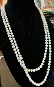 Collana di perle lunghezza Opera 56 pollici annodata a mano - Foto 1 di 14