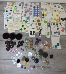 Vintage Kleidung Knöpfe Karten lose volle und teilweise Sets Lansing La Mode mehr - Bild 1 von 11