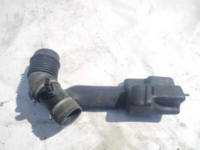 Resonador de admisión Ford Mondeo 1994 (cámara de escape de caja de aire) 93bb9f #1621746-35 Foto 1 de 3