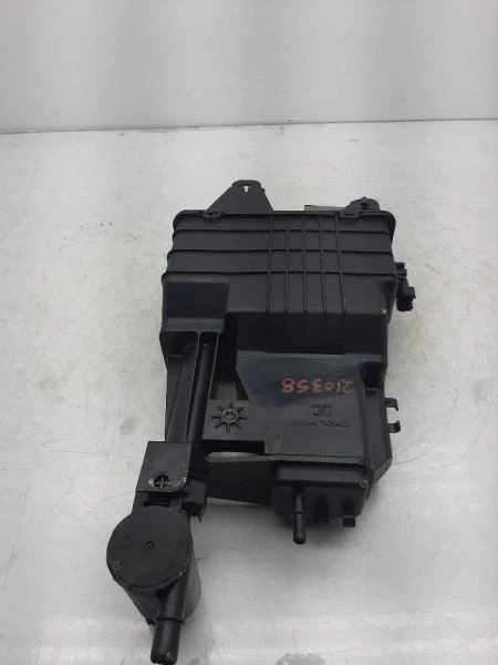 Bote de vapor de combustible 10 11 12 13 14 15 16 Cadillac SRX 25949888 Foto 1 de 4