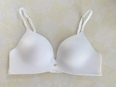 Victoria's Secret Smooth White 34C Very Sexy So Obsessed Wireless Push Up Bra - Image 1 of 4