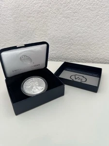 End of World War II 75th Anniversary American Eagle Silver Proof Coin | Selten - Bild 1 von 4