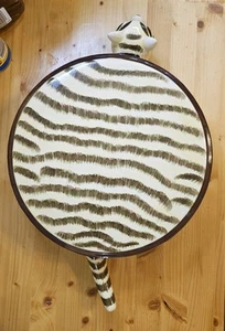 Home Essentials And Beyond Cake Stand Collection PRC 10" Striped Cat Rare Design - Picture 1 of 10