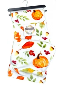 Gardeners Eden Soft Autumn Fall Decorative Luxury Throw Blanket Leaves Pumpkin - Picture 1 of 10