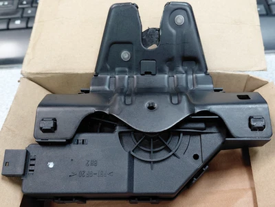 99-11 BMW E46 E90 E92 323i 325i 328i 335i Rear Trunk Lock Latch Actuator OEM - Image 1 of 3