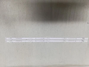 HISENSE 32A4GTUK BACKLIGHT SET OF 2, CRH-BX32X1H30300502019 REV 1.1, TESTED - Picture 1 of 3