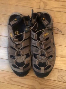 Nevados Harbor Sandals Mens Size 11 Brown Suede Close-Toe Hiking Beach Comfort - Picture 1 of 10