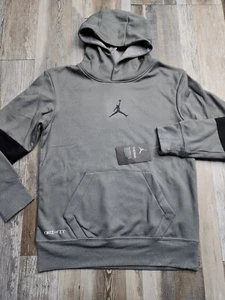 NEW Nike Air Jordan Therma Fit Boys YOUTH Medium 10-12 Yrs Fleece Hoodie $50 - Picture 1 of 13