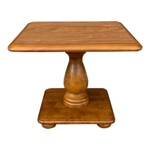 1970s Ethan Allen Heirloom Nutmeg Maple Square Side / Bunching Table (10-8642P) - Picture 1 of 9