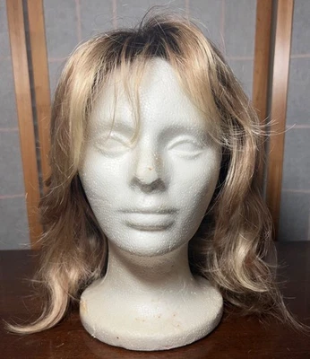 Raquel 威尔士签名系列 104747 合成假发 二手 — 第 1/4 张图片