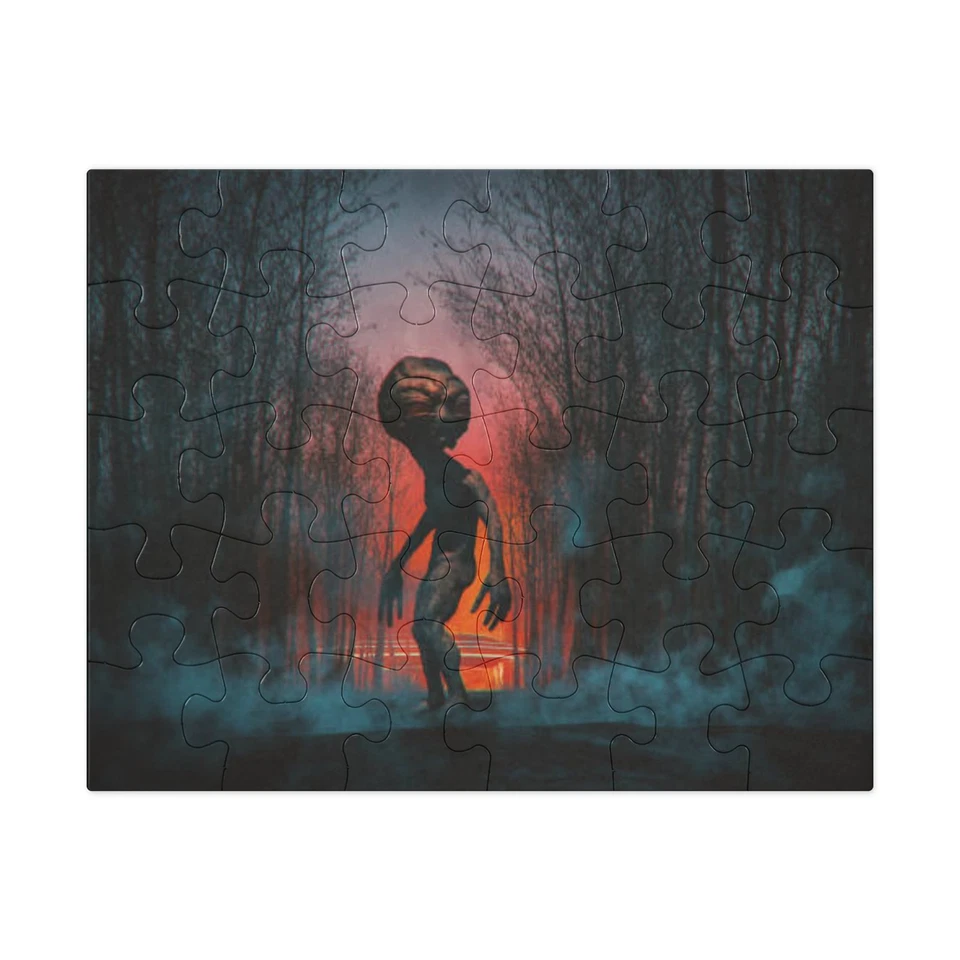 Y Él Espera, Rompecabezas de Terror Monstruo de Ciencia Ficción con Lata Foto 1 de 1