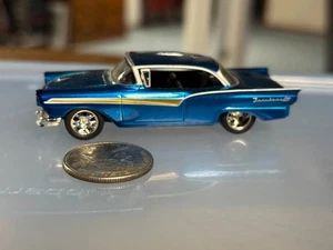 M2 Machines 1957 Ford Fairlane - Picture 1 of 9