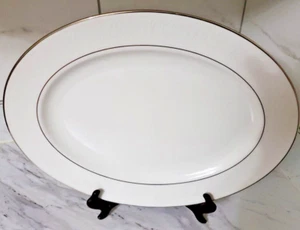 Lenox Hannah Platinum Debut Collection White Serving Platter 16" MSRP $237 NEW - Picture 1 of 6