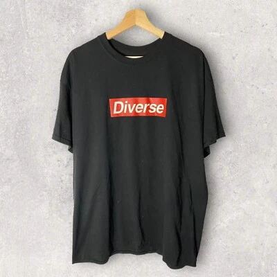 Camiseta gráfica Diverse Modern Colorblock para hombre negra roja talla XL Foto 1 de 3