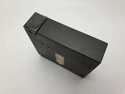 GE FANUC 90-30 CPU 331 IC693CPU331H - Photo 1/4