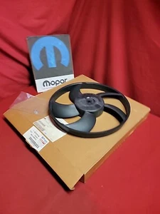 NIS Genuine Mopar Cooling Fan 68031871AA - Bild 1 von 2