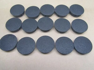 1 3/8 Zoll Nylon Verschlusslochstopfen, schwarze Kuppelstopfen matte Oberfläche (Menge 15) - Bild 1 von 7