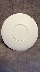 Ubiquiti Networks U6LRUS 1000 Mbps Access Point U6 Long Range - Afbeelding 1 van 2