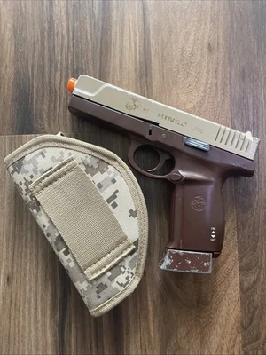 CROSMAN Marines CP02 CO2 Blowback BBG Airsoft Pistol USMC Logo Rare Discontinued - Image 1 of 4