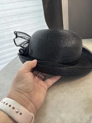 Sombrero vintage negro "BELLINI OF NEW YORK" con red, Derby, bombín, iglesia, formal  Foto 1 de 4