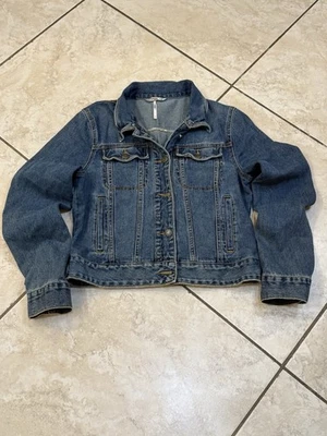 Free People Women's Cropped Medium Blue Denim Jacket Size S/P - Image 1 of 4