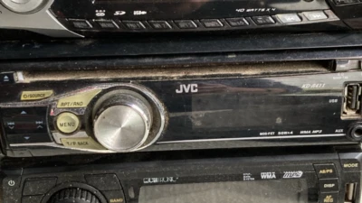 JVC KD-R411 Autoradio CD MP3 USB AUX 50Wx4 Top Zustand - Bild 1 von 2
