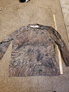 Cabelas Mossy Oak Large Camo Longsleeve shirt - Picture 1 of 10
