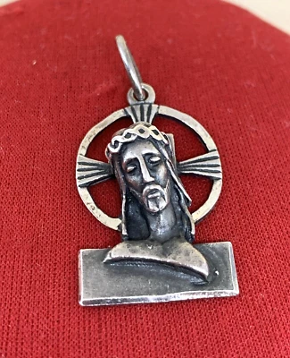 OTTAVIANI, VOLTO DI CRISTO CIONDOLO REALIZZATO NEGLI ANNI 60/70 ARGENTO VINTAGE - Immagine 1 di 4