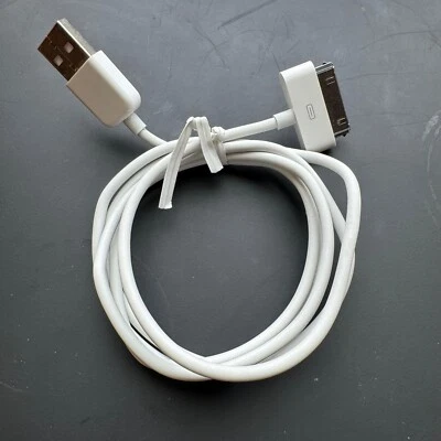 Genuine APPLE 30 Pin to USB 1m Cable MA591G/C iPod iPad 1/2/3 iPhone 3/4 Used - Image 1 of 4